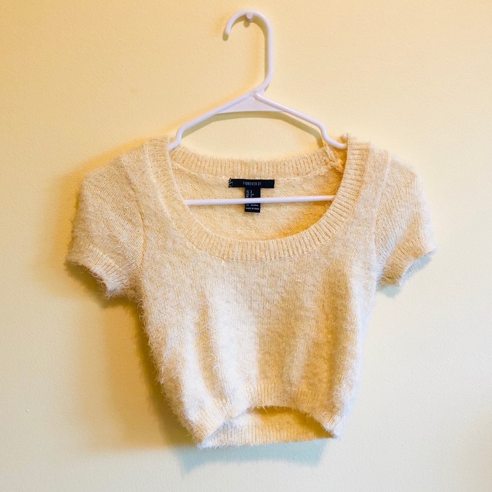 Yellow Crop Top! ☀️